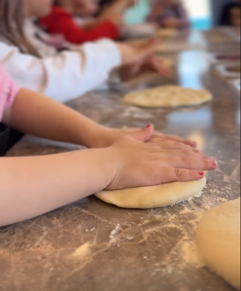 Pizza Kids - Hamur Hazırlama